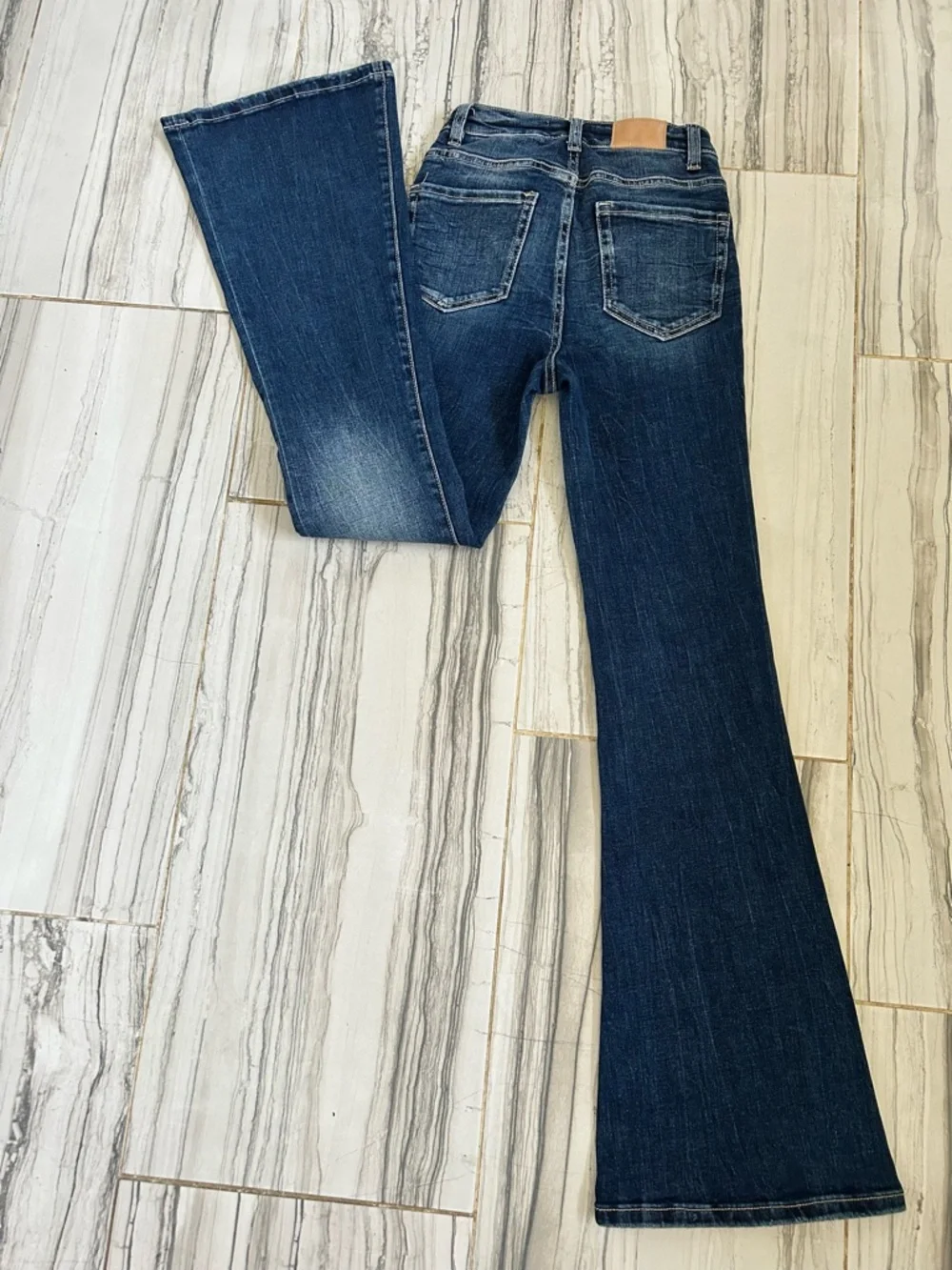 Like New BKE Billie High Rise Stretch Flare Jeans - Picture 8 of 16